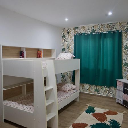 Le Beau Vallon 1- Jacuzzi Privatif Et Piscine Chauffee Partagee Saint-Benoît 外观 照片