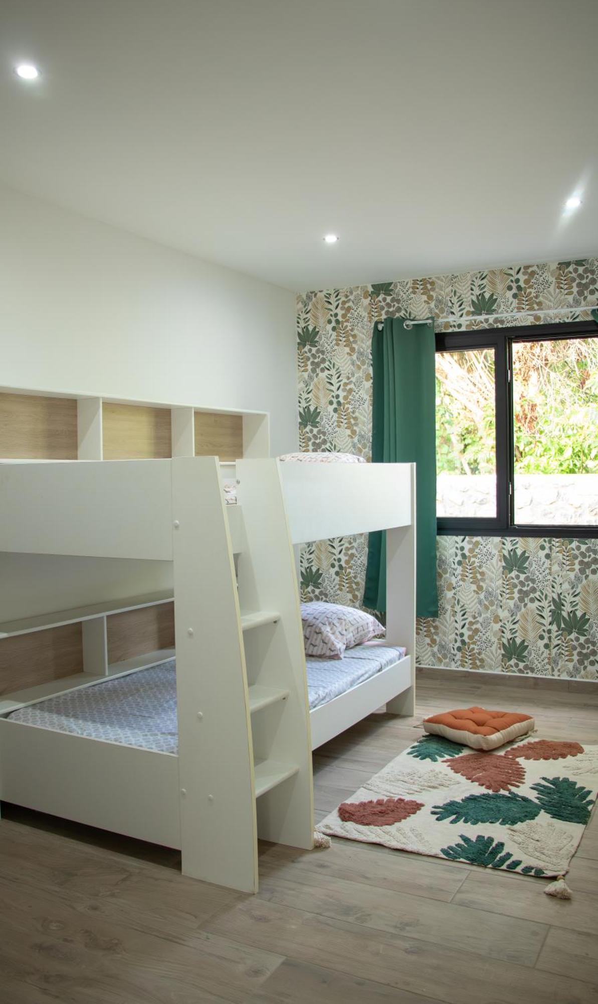 Le Beau Vallon 1- Jacuzzi Privatif Et Piscine Chauffee Partagee Saint-Benoît 外观 照片