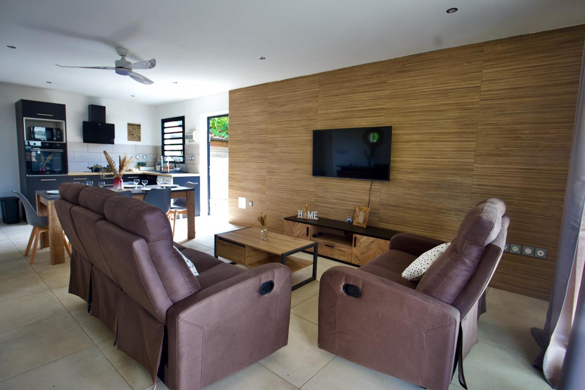 Le Beau Vallon 1- Jacuzzi Privatif Et Piscine Chauffee Partagee Saint-Benoît 外观 照片