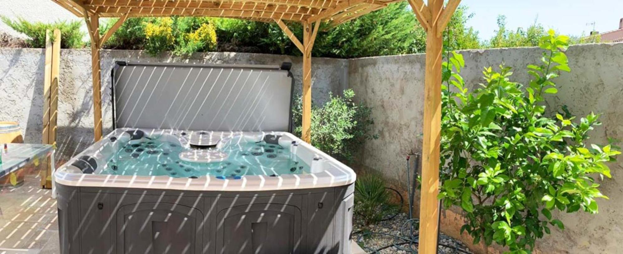 Le Beau Vallon 1- Jacuzzi Privatif Et Piscine Chauffee Partagee Saint-Benoît 外观 照片